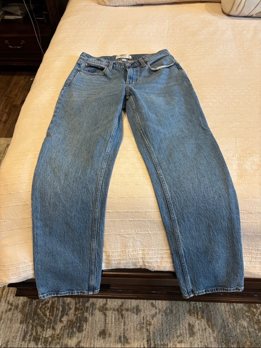 Abercrombie & Fitch Women's Straight Leg Jeans — Medium Blue Wash